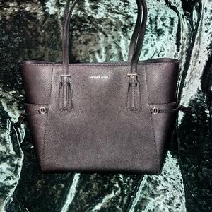 Michael Kors Voyager Large Saffiano Leather Tote bag with Silver Hardware